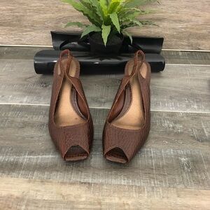Axcess by Liz Claiborne Brown Leather Peep Toe Sling Back Heel Size 8.5